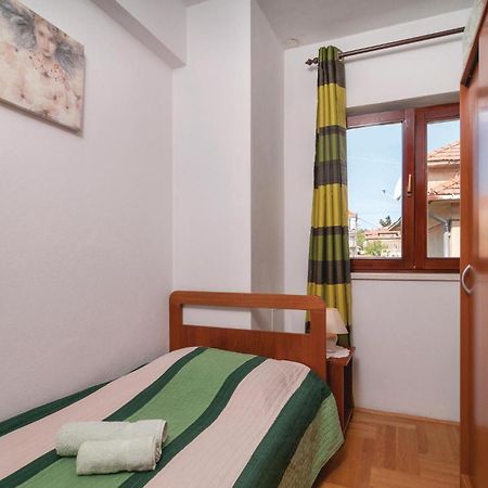 Lovely Apartment In Split With Wifi Екстериор снимка